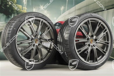 21-inch Panamera Exclusive Design summer wheel set, rims 9,5J x 21 ET71 + NEW 11,5J x 21 ET69 + Pirelli summer tires 275/35 ZR21 + 315/30 ZR21, Platinum, with TPM