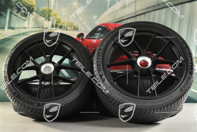 20"+21" Carrera GTS, koła zimowe, z centranym mocowaniem, komplet, felgi 8,5J x 20 ET50 + 11J x 21 ET82 + opony zimowe Michelin 245/35 R20 + 305/30 R21, z czujnikami ciśnienia, czarny satynowy półmat