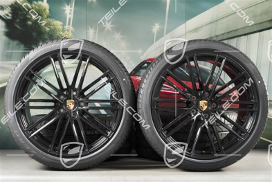 22" Koła letnie 911 Turbo IV Design, komplet, felgi 10J x 22 ET48 + 11,5J x 22 ET61 + opony letnie Pirelli 285/35 ZR22 + 315/30 ZR22, czarny wysoki połysk z czujnikami ciśnienia