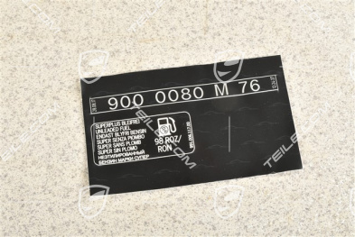 Notice sticker about recommended fuel