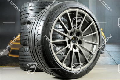 20" Komplet kół letnich Panamera Sport, felgi 2 x 9,5J x 20 ET 65 + 2 x 11,5 J x 20 ET 63, opony letnie Michelin 255/40 ZR20 + 295/35 ZR20, Platinum