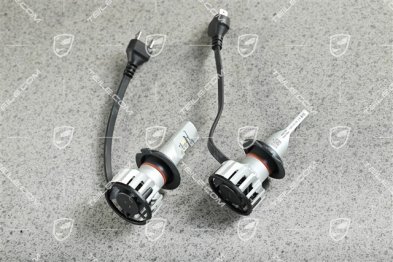 Original replacement for H7 halogen lamps with street approval in Germany, set, 2 pcs.
