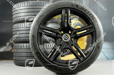 20" Panamera Turbo Sommerräder, Felgen 9,5J x 20 ET71 + 11,5J x 20 ET68 + Michelin Sommerreifen 275/40 ZR20 + 315/35 ZR20, mit RDK-Sensoren, in Schwarz-Hochglanz