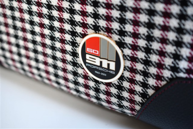 "60Y 911" Touring Bag 911 "60 Years of 911", in a houndstooth pattern black/red, anniversary badge 50/30/28 cm