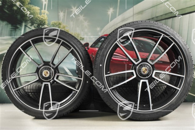 20"+21" Turbo S Winterräder Satz, Zentralverschluss Felgen 8,5J x 20 ET40 + 11J x 21 ET66 + Goodyear Winterreifen 245/35 R20 + 305/30 R21