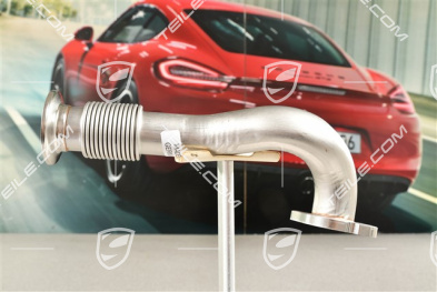 Connecting pipe, turbine with the EGR valve housing