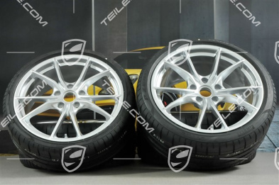 20" Carrera S summer wheels set, rims 8J x 20 ET57 + 10J x 20 ET45, Pirelli summer tires 235/35 ZR20 + 265/35 ZR20, silver, with TPMS